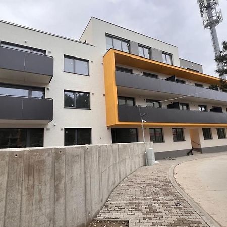 Air-Conditioned 2 Room Apartment, With Terrace, Rovinka, 302 Eksteriør billede